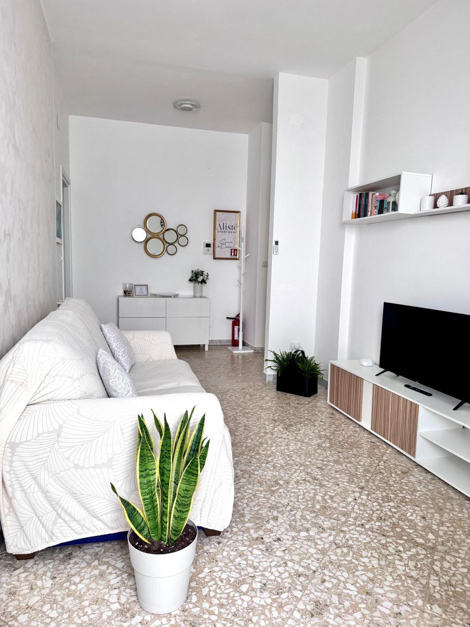 Aliste Apartment Brindisi Buitenkant foto